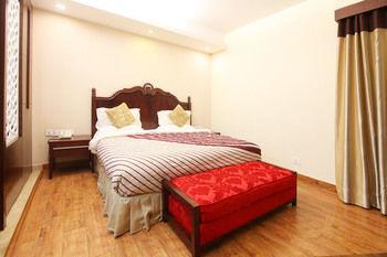 Hotel Oyo Premium Pitampura Neu-Delhi Exterior foto