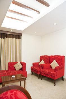 Hotel Oyo Premium Pitampura Neu-Delhi Exterior foto